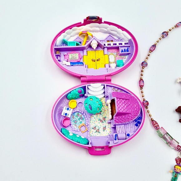 1995 Polly Pocket Palomino Pony Play Set with Doll Pendant Beaded Necklace - Picture 3 of 7